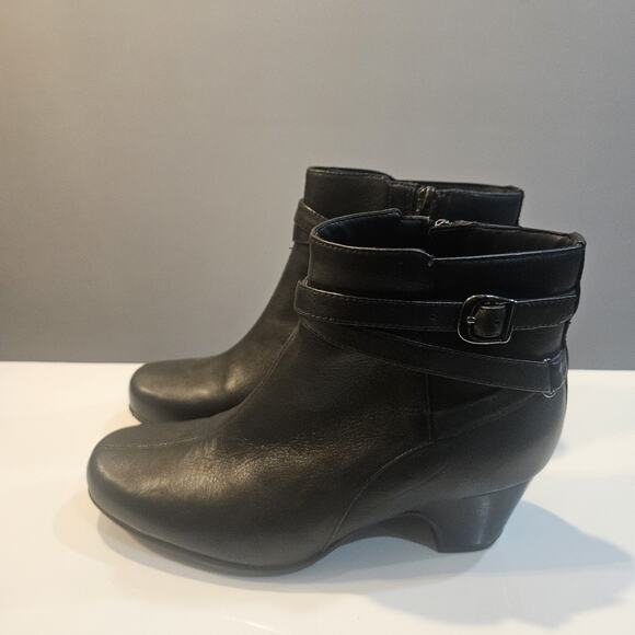 Clark Artisan Womens Ankle Boot Leather Size 6.5M Block Heel Black - Picture 1 of 13